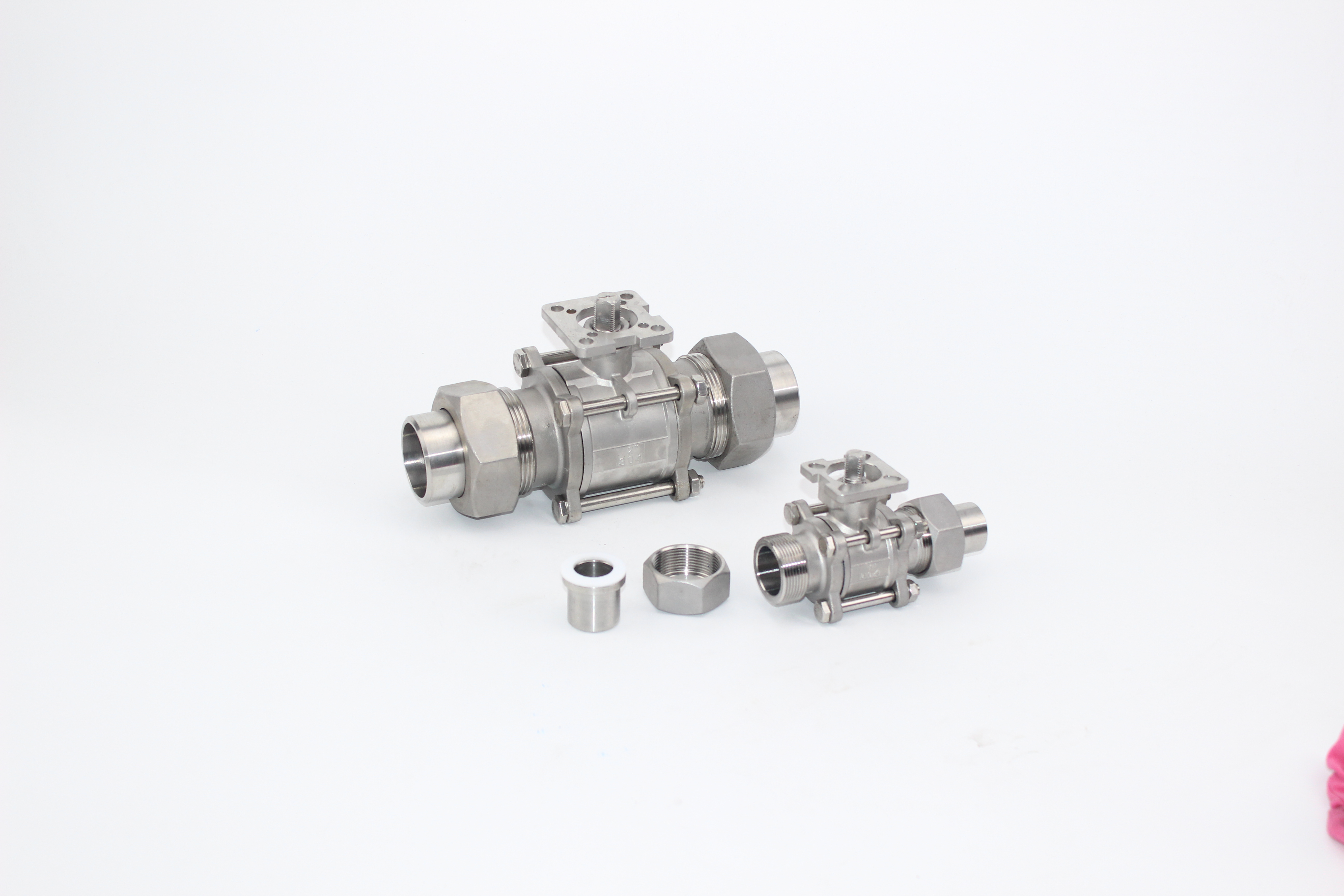 3PC Stainless Steel Thread Ball Valve With Mounting Pad With Union
